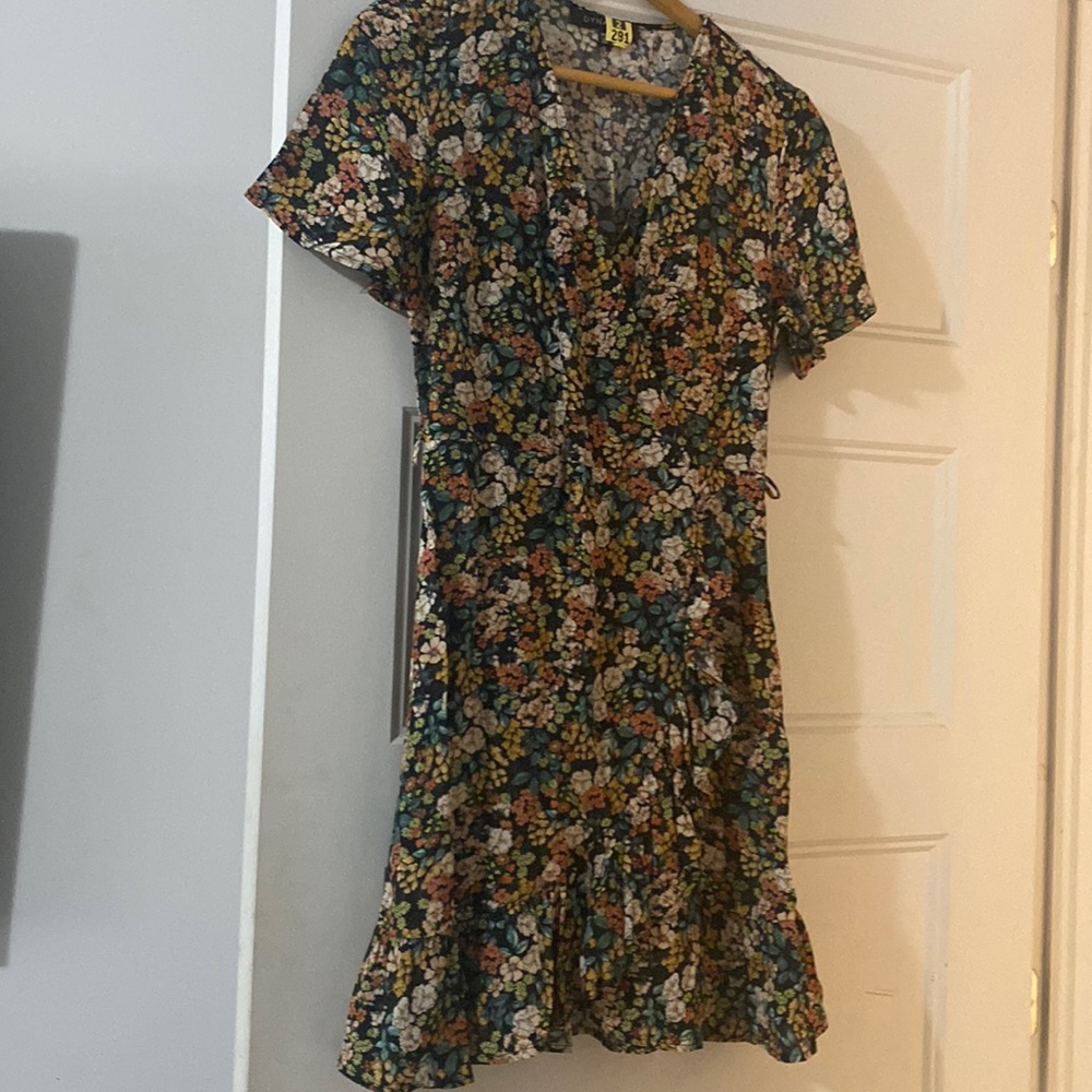 Dynamite flowy dress